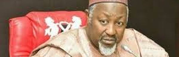 Nigeria : démission du ministre de la Défense en pleine crise sécuritaire