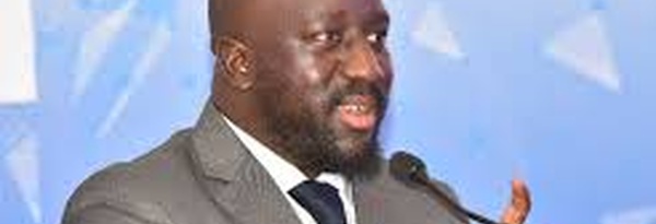 Alioune Sall annonce le déploiement d’antennes satellitaires pour connecter un million de Sénégalais à Internet