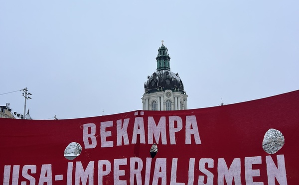 Suède : des manifestations organisées contre les frappes américaines au Venezuela et les attaques israéliennes à Gaza