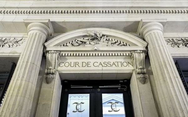 Secret des sources des journalistes dans les lieux publics : la Cour de cassation française appelée à trancher