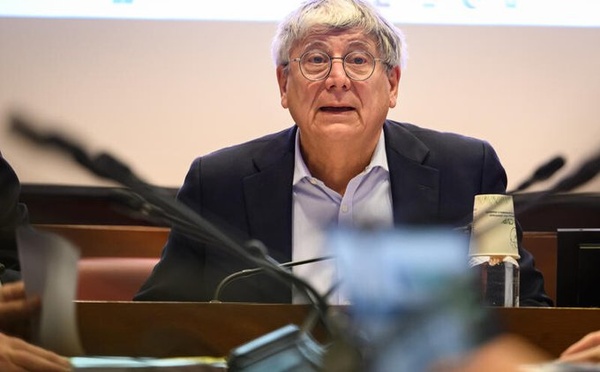 France - Des "milliers" d'ultra-riches "ne paient pas l'impôt qu'ils devraient payer au pays", affirme Eric Coquerel