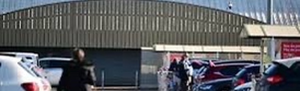 France - Auchan veut vendre 91 supermarchés à Intermarché, les salariés sous le "choc"