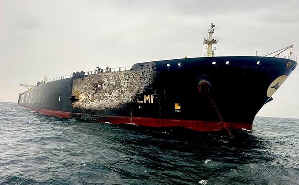 La marine iranienne frappe des cibles américano-israéliennes dont le porte-conteneurs israélien Express Haifong [Press TV]