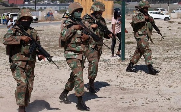 Afrique du Sud : opération militaire contre la criminalité à Cape Town, 2 200 soldats déployés