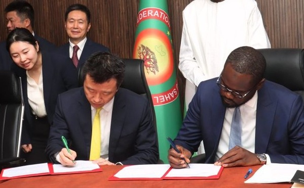 Le Niger et la Chine signent plusieurs accords pétroliers