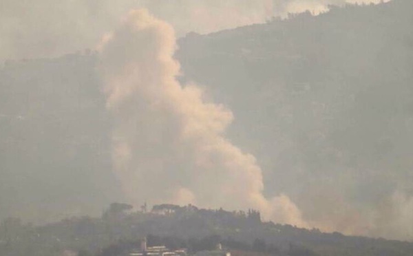 Israël bombarde des exploitations agricoles du Sud-Liban avec des obus au phosphore, en violation du cessez-le-feu