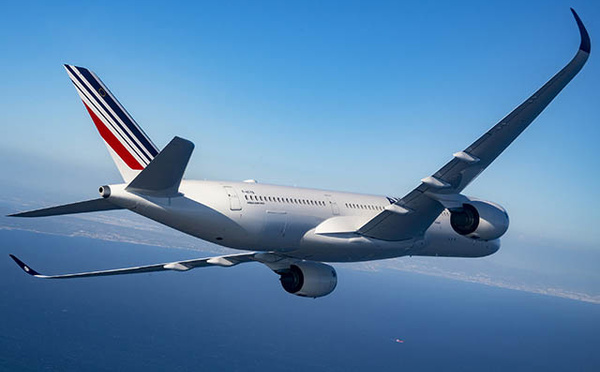 Ebola : Un vol Paris–Détroit fait escale à Montréal après le "refus d’entrée" aux États-Unis d’un passager congolais