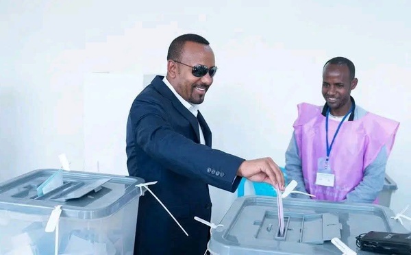 Législatives en Éthiopie - De longues files d’attente à Addis Abeba, Abiy Ahmed grand favori