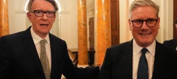 Royaume-Uni : des documents révèlent les critiques de l'ex-ambassadeur Mandelson à l'égard de Keir Starmer