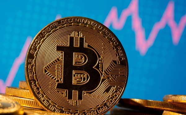 Le bitcoin passe sous la barre des 60.000 dollars, une première depuis octobre 2024