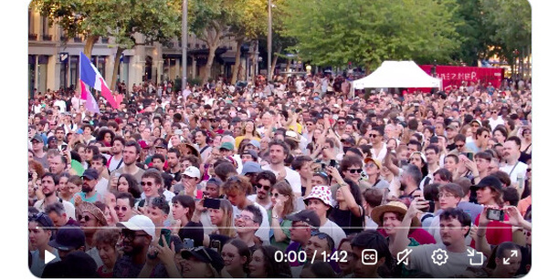 « Plus de Dembélé, moins de barbelés » - Plusieurs milliers personnes défilent à Paris contre le racisme et la haine