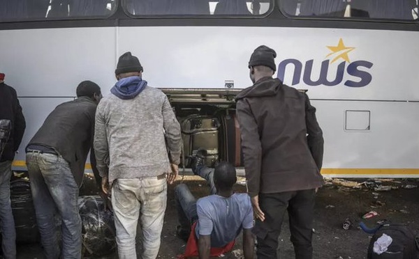 Xénophobie en Afrique du Sud: près de 78 000 Zimbabwéens ont quitté le pays, selon Harare