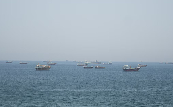 La guerre entre Iran et Etats-Unis s'installe, Ormuz quasi paralysé