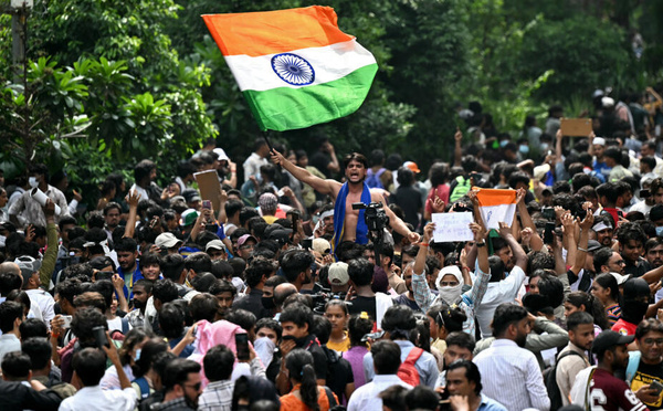 Fronde étudiante en Inde - Les « cafards » exigent la libération immédiate de tous les manifestants