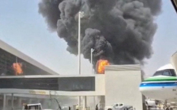Les forces yéménites frappent les aéroports de Riyad et de Dammam, ainsi que les installations pétrolières d'Aramco (Press TV)