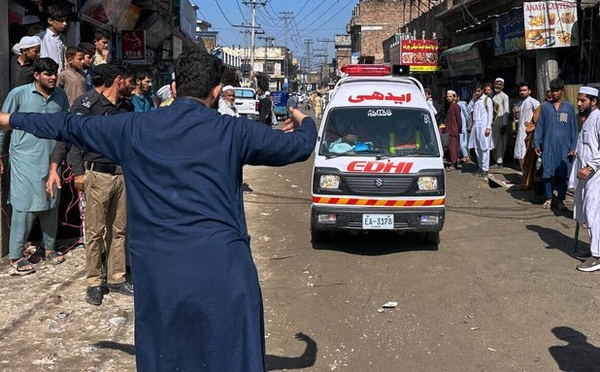 Pakistan - 27 enfants et un enseignant tués dans l’effondrement du toit de leur école