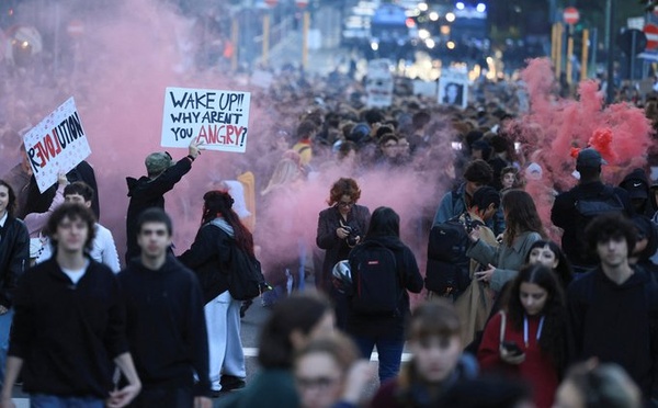 L’Italie dépêche d’autres soldats à Milan, des manifestations secouent l’Europe