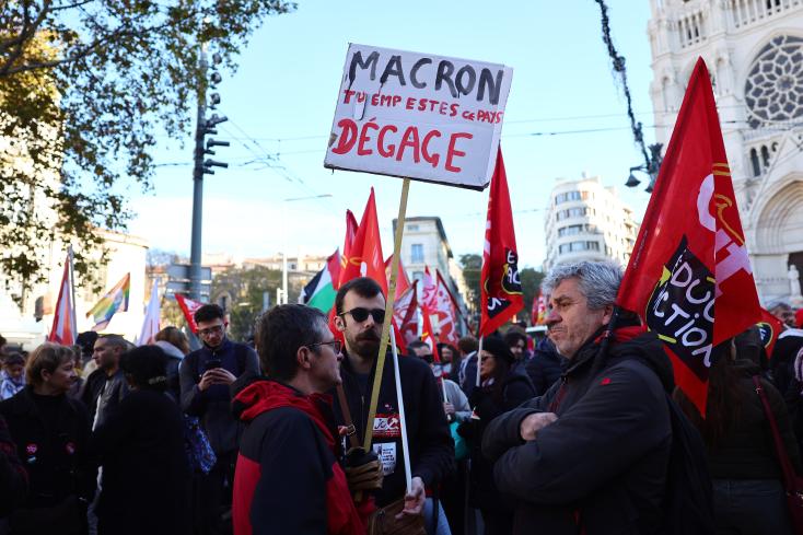 macron degage macron degage